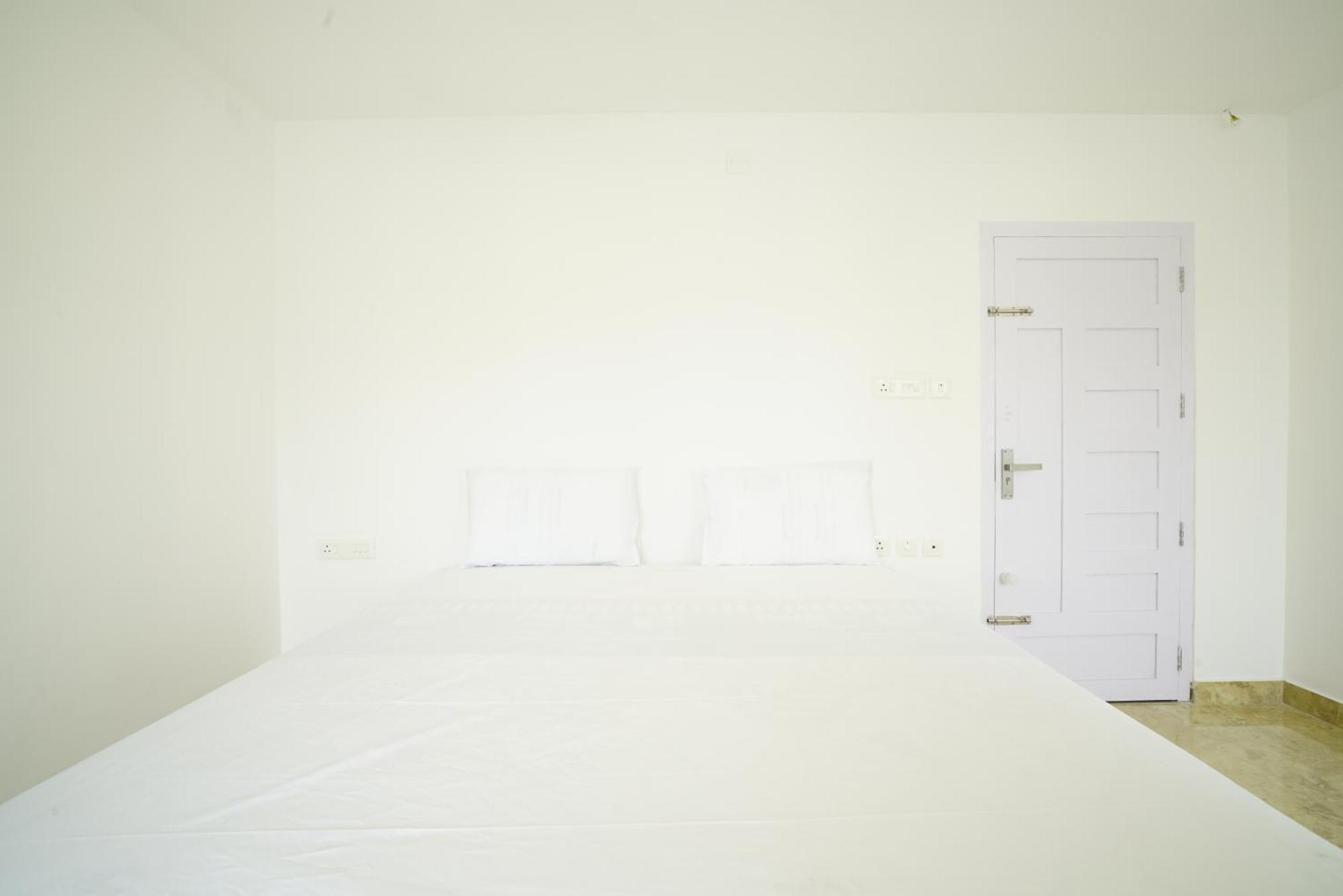 ホテル Quilon Residency Kundara Perumanseri エクステリア 写真