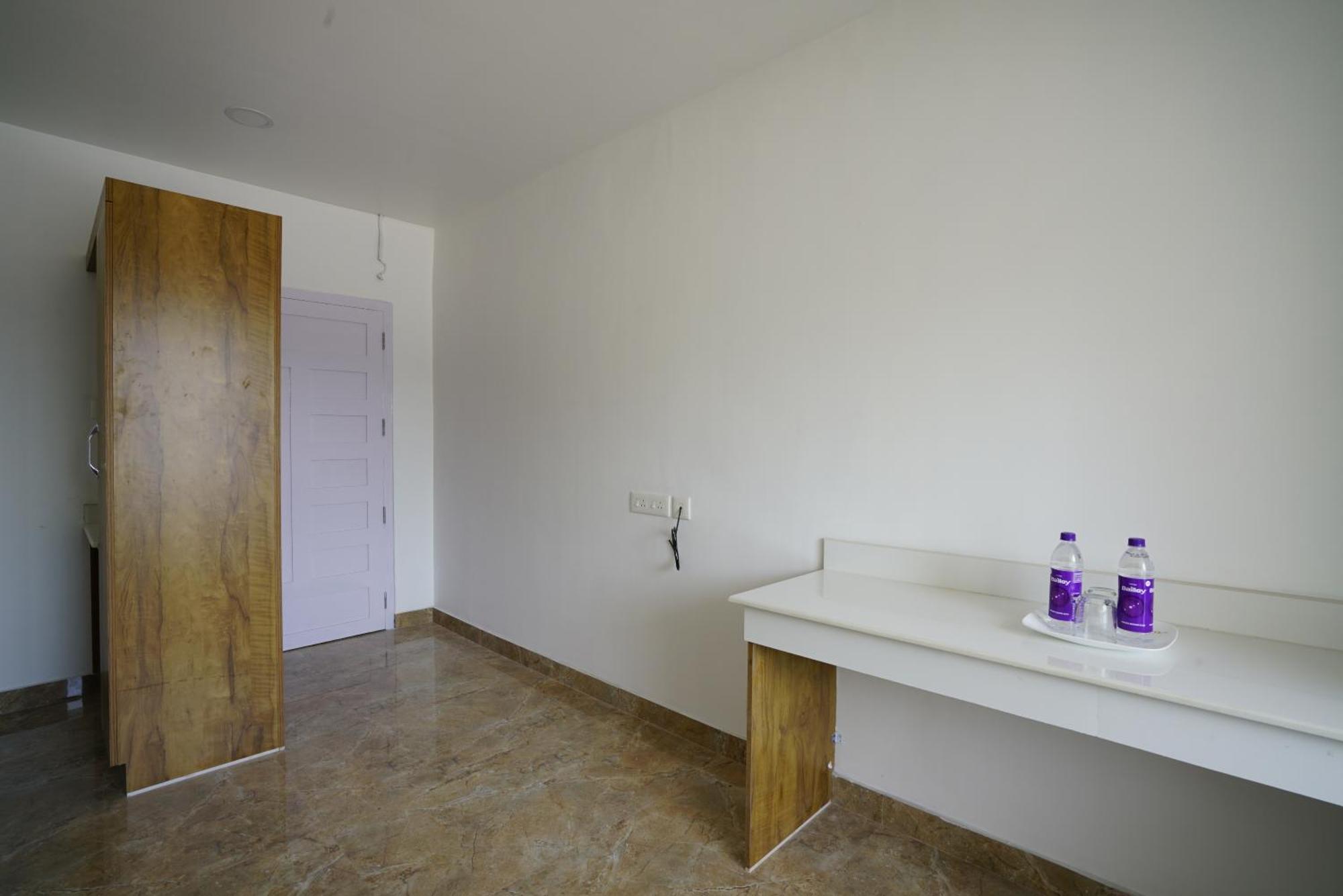 ホテル Quilon Residency Kundara Perumanseri エクステリア 写真